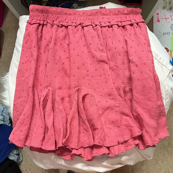 Red skirt never worn - Picture 2 of 2